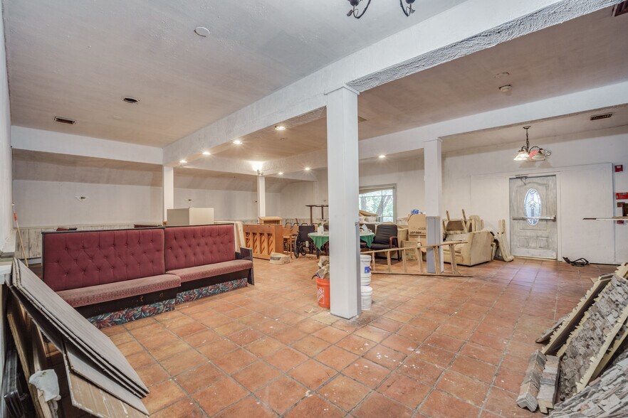 More Photos Of 2589 Boston Rd, Wilbraham Restaurant For Sale