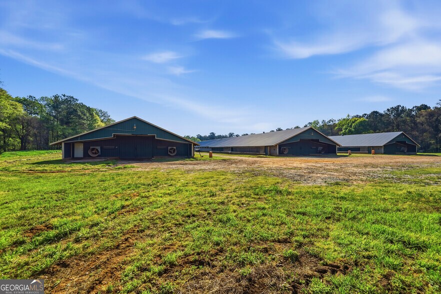 More Photos Of 125 Walker Gresham Rd, Stephens Warehouse For Sale
