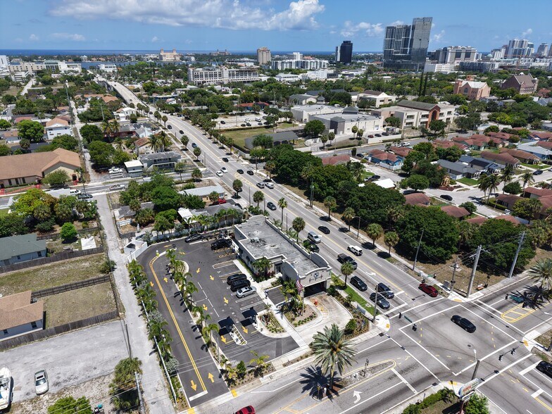 More Photos Of 921 Palm Beach Lakes Blvd, West Palm Beach Carwash For Sale