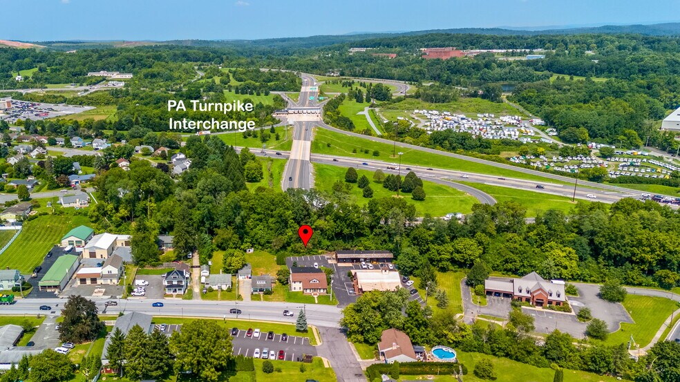 More Photos Of 3519 E Main St, Morgantown Office Residential For Lease