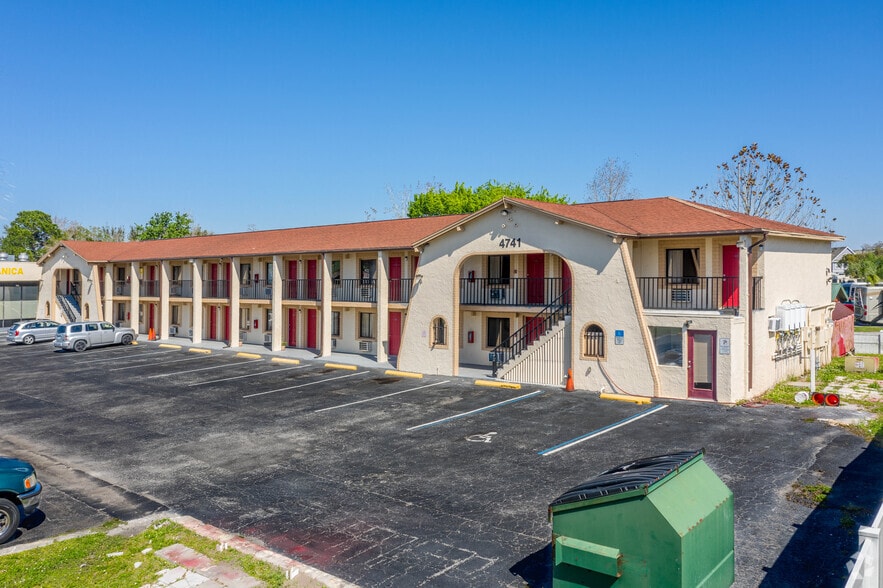 More Photos Of 4741 W Irlo Bronson Memorial Hwy, Kissimmee Hotel For Sale