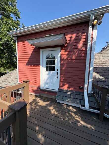 More Photos Of 143 4th Ave N, Franklin Loft Creative Space For Lease