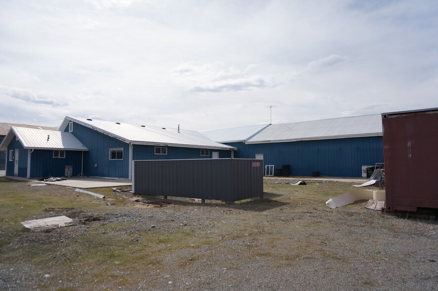 More Photos Of 451 N 11th St, Montague Warehouse For Sale