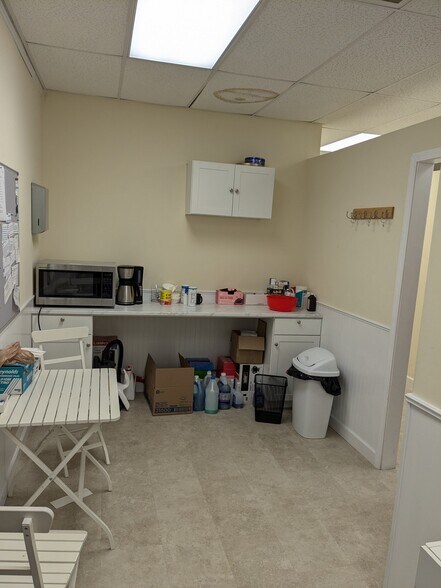 More Photos Of 252 Latitude Ln, Clover Medical For Sale