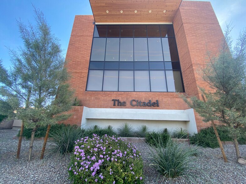 More Photos Of 2727 N 3rd St, Phoenix Office For Sale