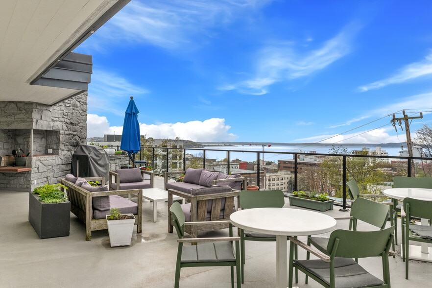 More Photos Of 800 Queen Anne Ave N, Seattle Apartments For Sale