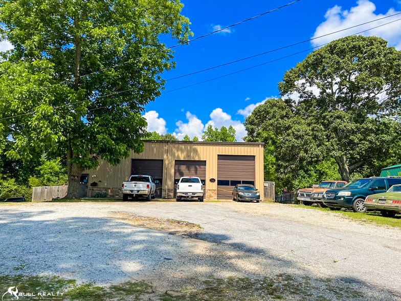 More Photos Of 8400 Villa Rica Hwy, Villa Rica Auto Repair For Lease