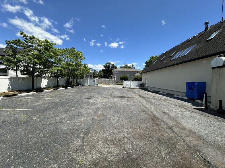 More Photos Of 141 Mansion Ave, Staten Island Restaurant For Sale