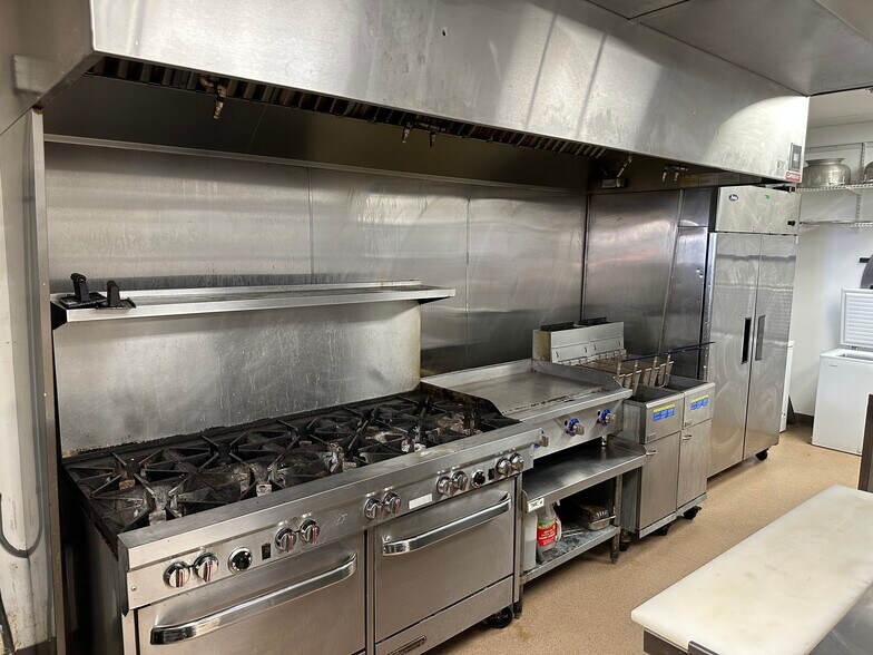 More Photos Of 1 Carlton Ave SE, Grand Rapids Apartments For Lease