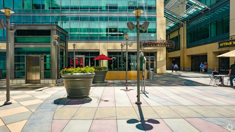 More Photos Of 15301 Ventura Blvd, Sherman Oaks Coworking Space