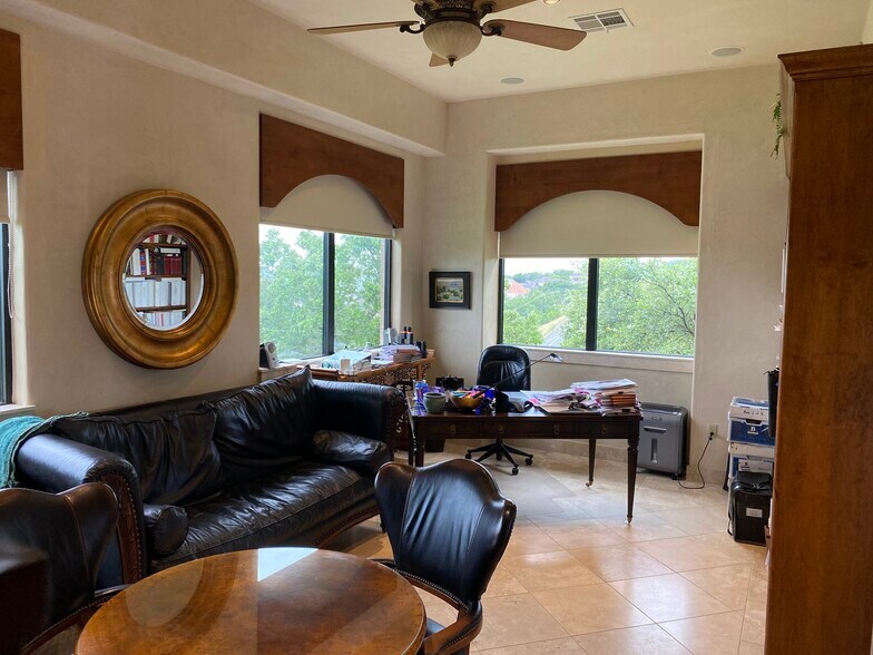 More Photos Of 248 Addie Roy Rd, Austin Office For Sale