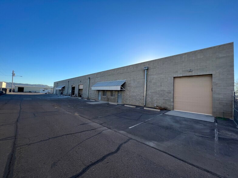 Primary Photo Of 1415 E University Dr, Phoenix Distribution For Lease