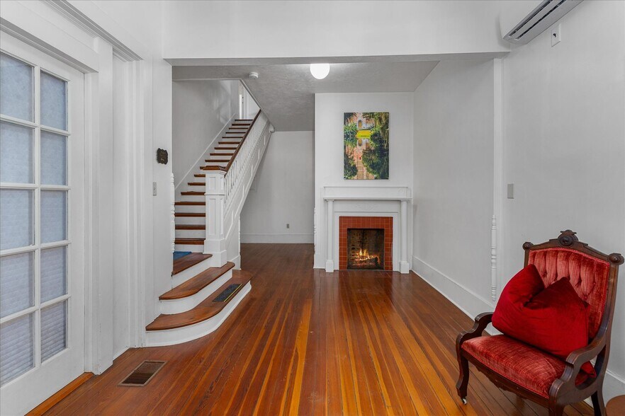 More Photos Of , Gainesville Hospitality For Sale