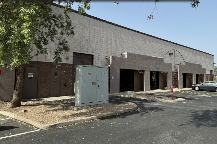 Primary Photo Of 2027 E Cedar St, Tempe Warehouse For Lease