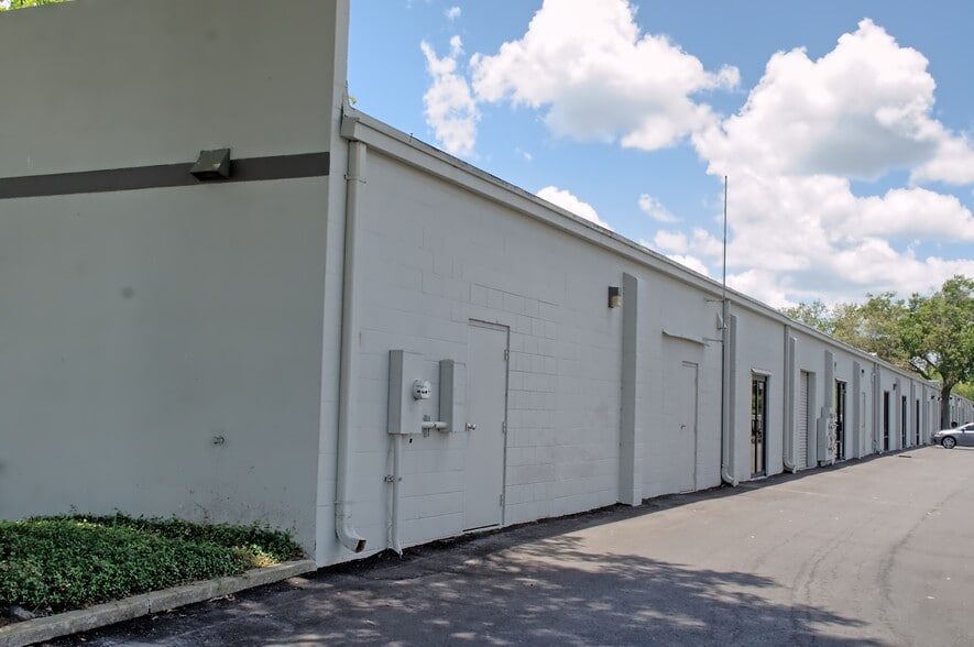 More Photos Of 705 W State Road 434, Longwood Unknown For Lease