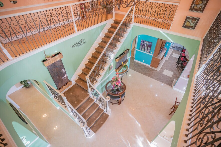 More Photos Of 455 Division St, Fairbanks Specialty For Sale