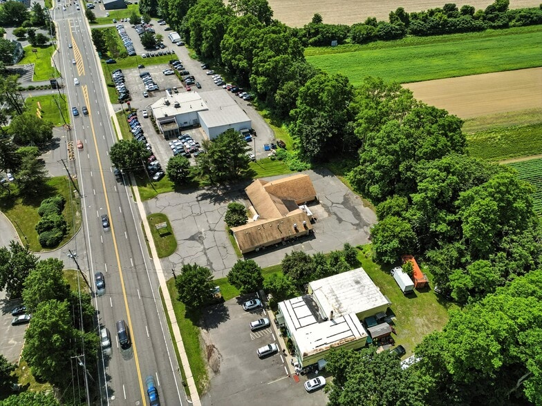 More Photos Of 48 Russell St, Hadley Restaurant For Lease