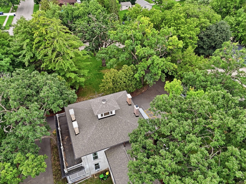 More Photos Of 2200 W Memorial Dr, Janesville Hospitality For Sale