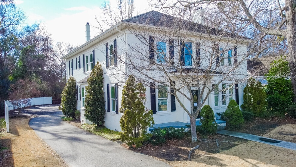 More Photos Of 104 W Candler St, Winder Medical For Sale