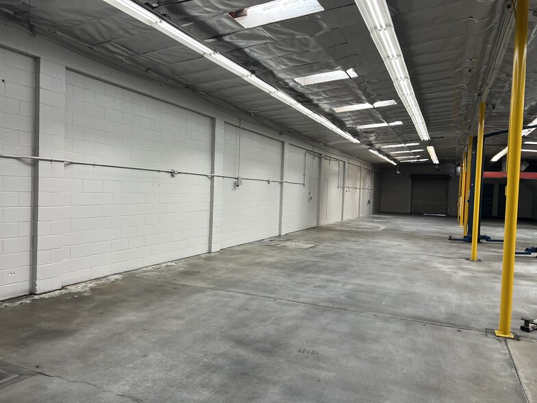 More Photos Of 500 S Raymond Ave, Fullerton Warehouse For Lease