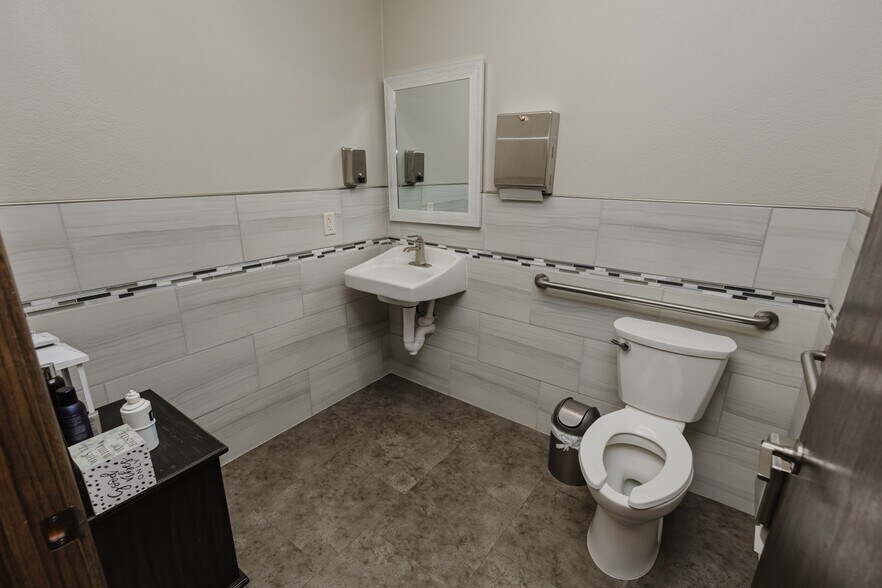 More Photos Of 429 S 119th St W, Wichita Office For Sale