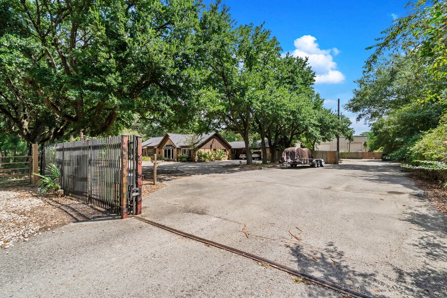 More Photos Of 12943 Spring Cypress Rd, Tomball Land For Sale