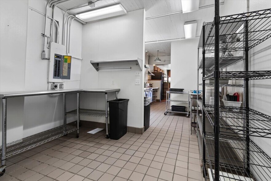 More Photos Of 116 W Jessie St, Rushford Storefront Retail Residential For Sale