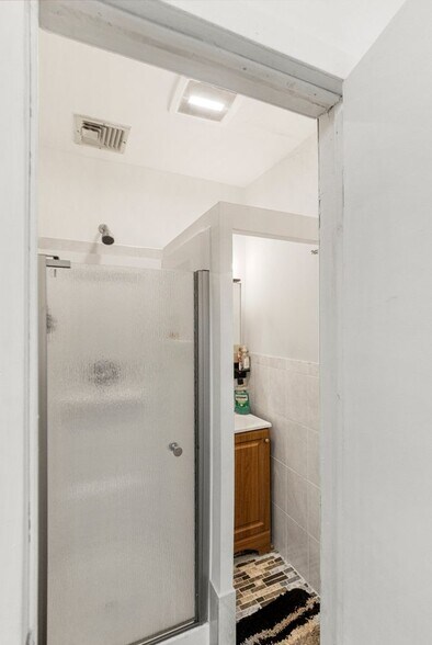 More Photos Of 12516 Jamaica Ave, Richmond Hill Apartments For Sale