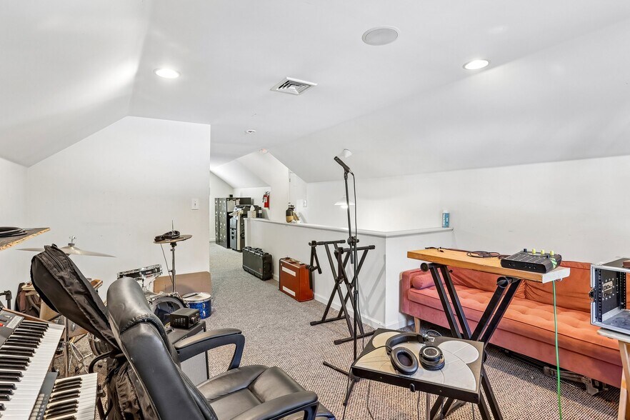 More Photos Of 841 Camden ave, Blackwood Warehouse For Sale