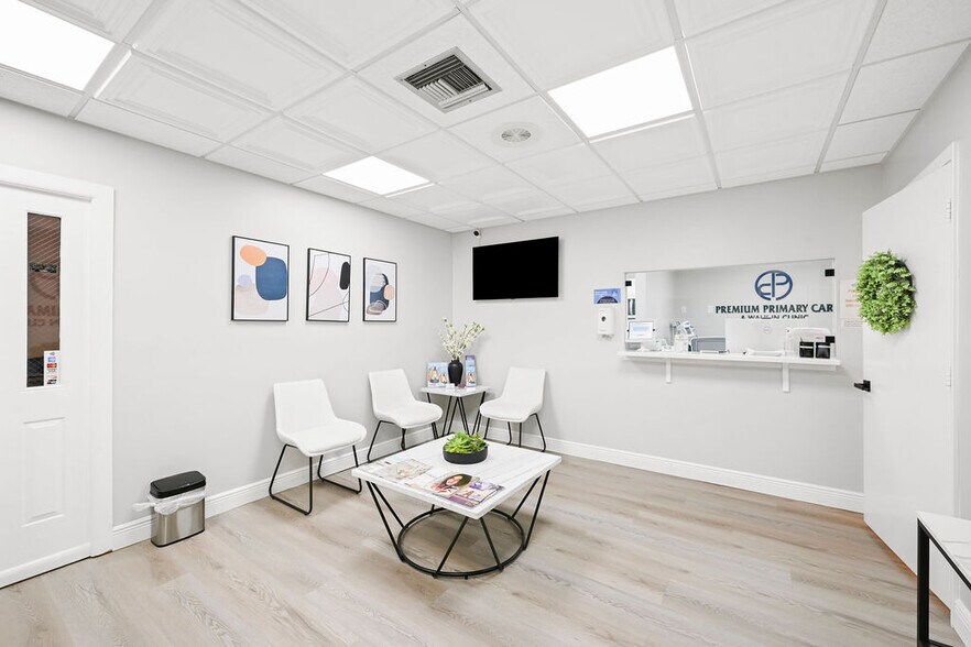 More Photos Of 1801 SE Hillmoor Dr, Port Saint Lucie Medical For Lease
