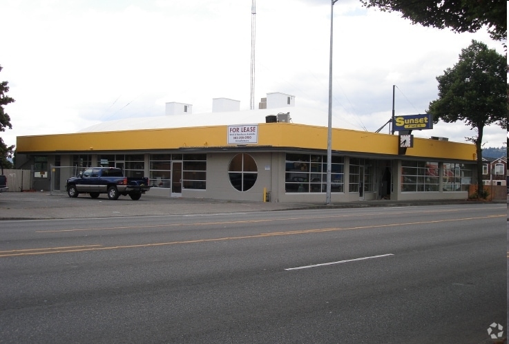 More Photos Of 2944 SE Powell Blvd, Portland Storefront Retail Office For Lease