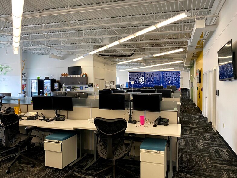 More Photos Of 5960 S 57th St, Lincoln Office For Lease