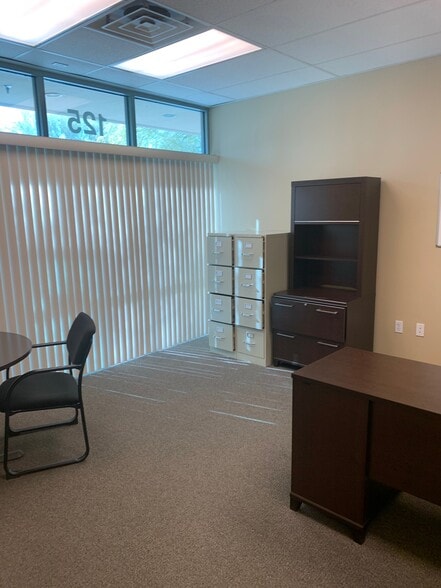 More Photos Of 2480 N Decatur Blvd, Las Vegas Light Manufacturing For Lease