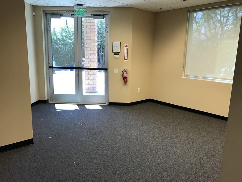 More Photos Of 8282 White Oak Ave, Rancho Cucamonga Unknown For Lease