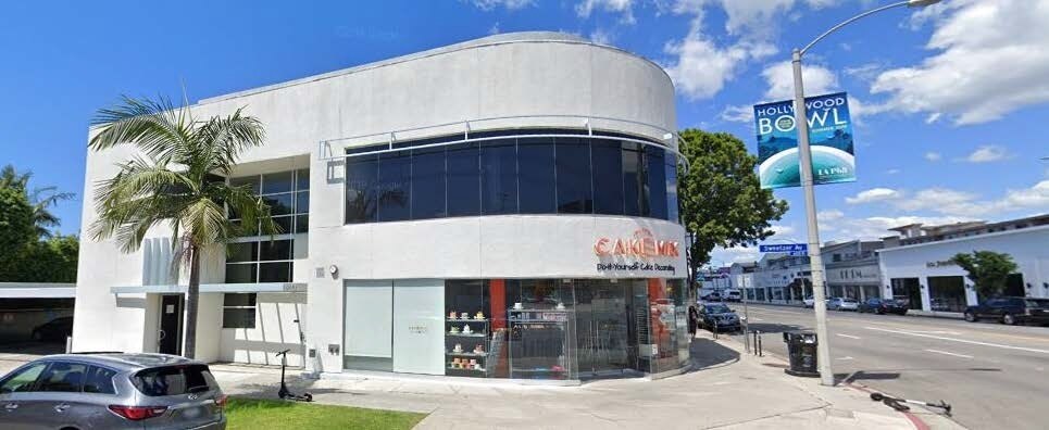 More Photos Of 8300-8306 Melrose Ave, Los Angeles Storefront Retail Office For Lease