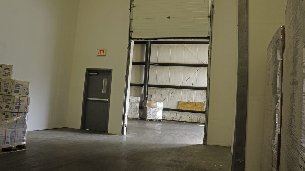 1 Shoreline Dr, Guilford, CT 06437 Industrial For Lease