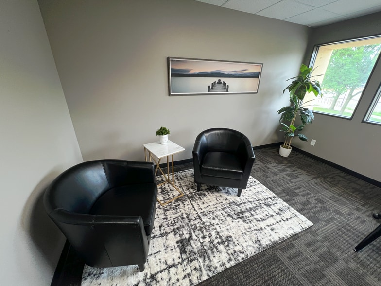 More Photos Of 300 3rd Ave SE, Rochester Coworking Space