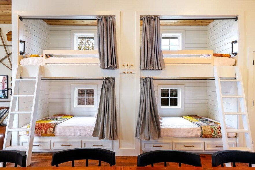 More Photos Of 632-636 High St, Comfort General Retail For Sale