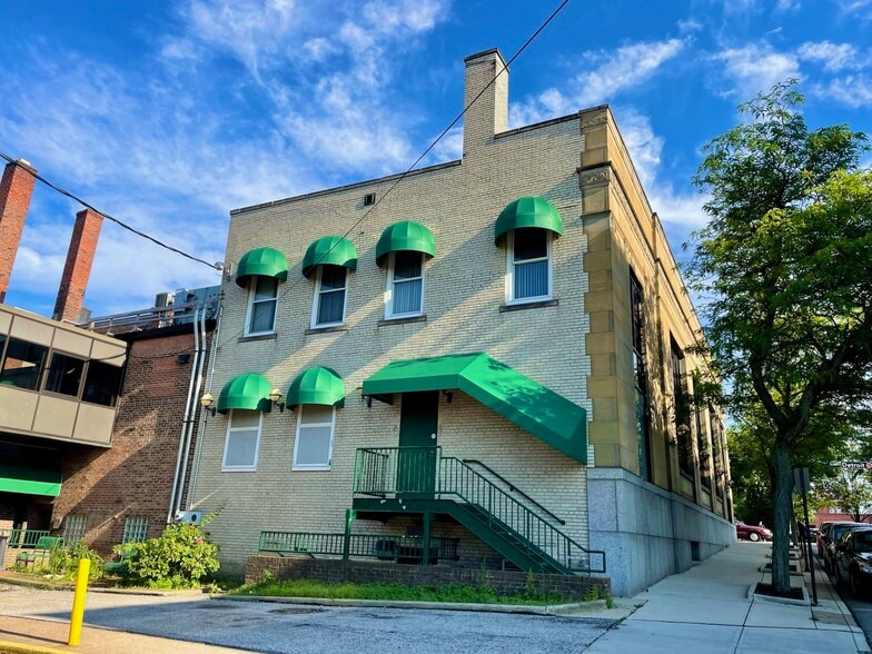 More Photos Of 14810-14824 Detroit Ave, Lakewood Office For Sale