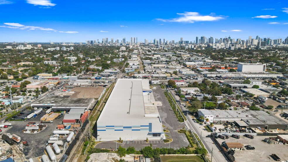 More Photos Of 2260 NW 27th Ave, Miami Refrigeration Cold Storage For Lease