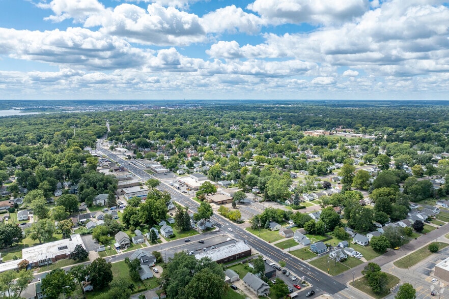 More Photos Of 3429 N Prospect Rd, Peoria Bank For Sale