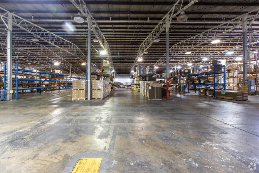 More Photos Of 210 13th St, Malta Manufacturing For Lease