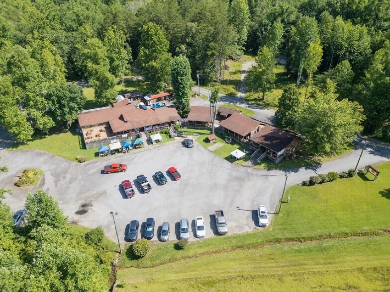 More Photos Of 107 Country Creek Dr, Pickens Storefront Retail Office For Sale