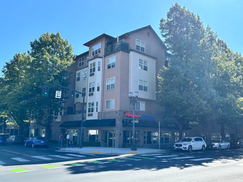 More Photos Of 1500 NE 15th Ave, Portland Apartments For Lease