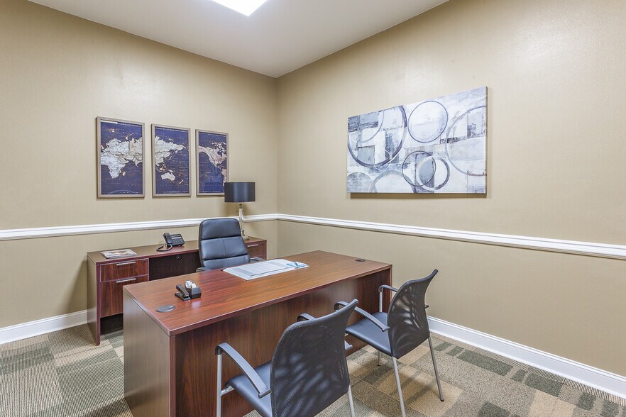 More Photos Of 506 Bear Creek Rd, Dalton Manufacturing For Sale