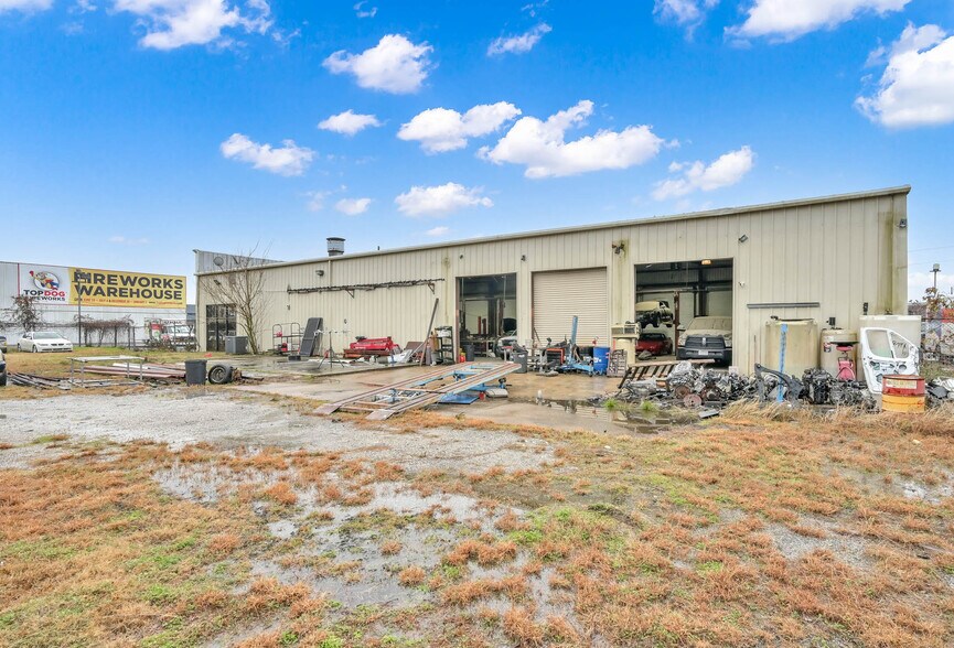More Photos Of 3050 FM 2920 Rd, Spring Flex For Sale