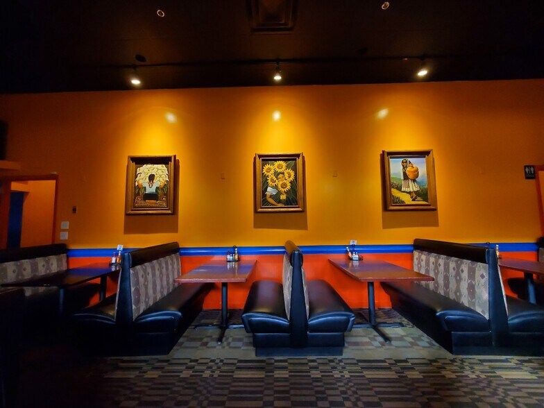 More Photos Of 6996 265th St NW, Stanwood Movie Theatre For Sale