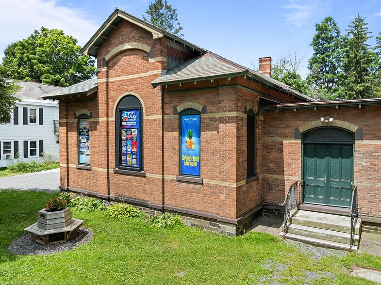More Photos Of 11 E Broadway, Salem Theater Concert Hall For Sale