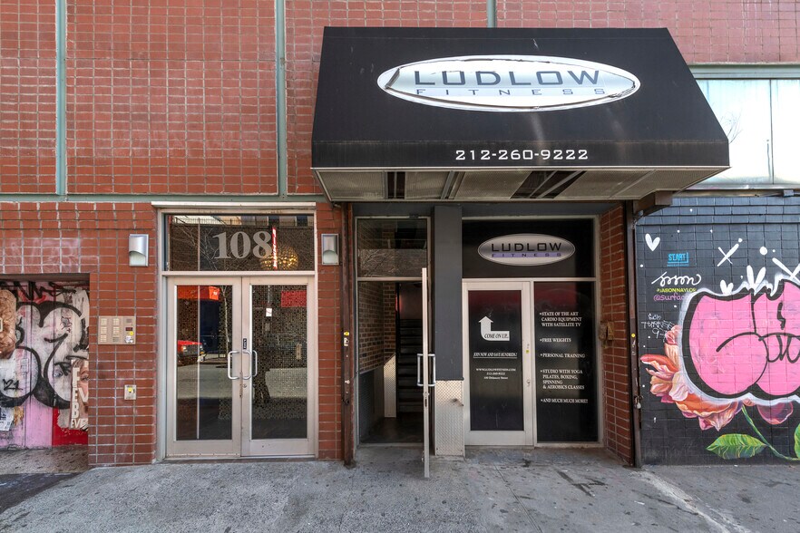 More Photos Of 100 Delancey St, New York Apartments For Lease