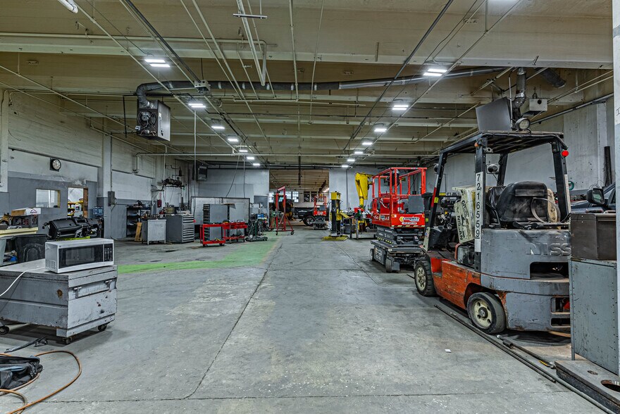 More Photos Of 161 Abington Ave, Newark Warehouse For Sale